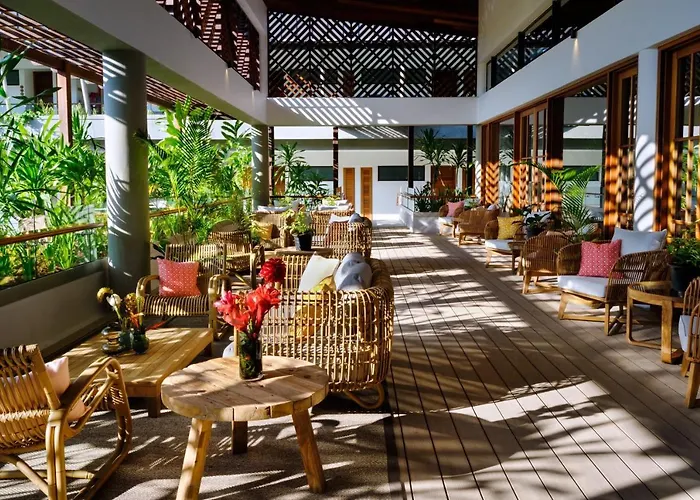 Laila, Seychelles, A Tribute Portfolio Anse Royale